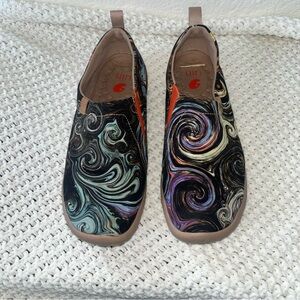 UIN Toledo Swirl Pattern Slip-On Shoes Women’s Canvas Starry Night Size 9 Artsy